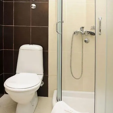 Lux A38, Kraljevi Cardaci, Apartment