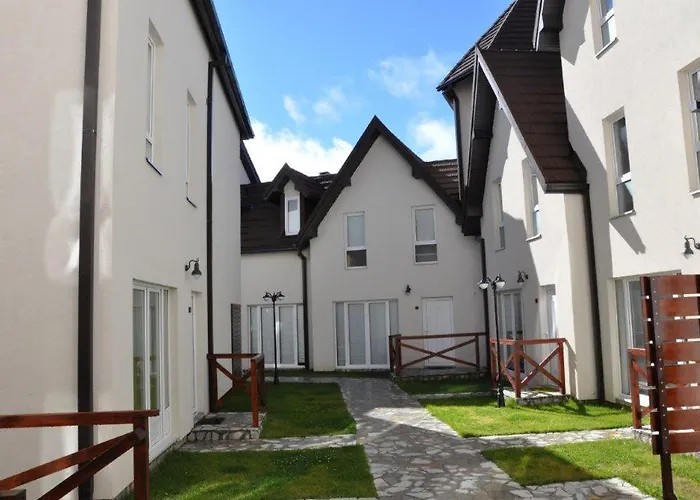 Lux A38, Kraljevi Cardaci, *